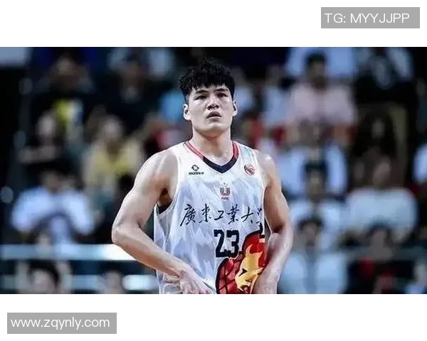 陈国豪合同到期引关注至少五家俱乐部争抢加盟机会